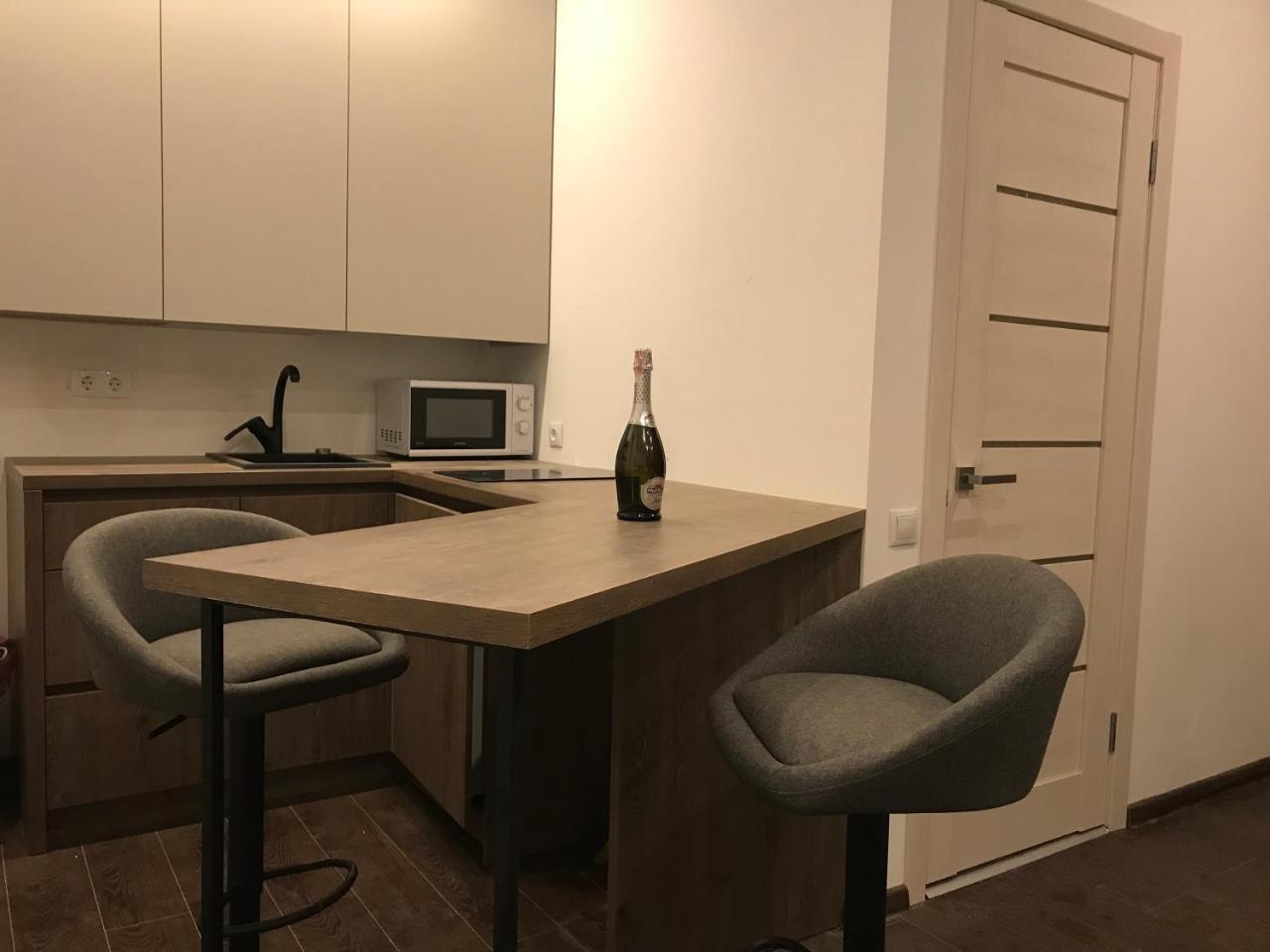 Vip Apartment Ploscha Rynok Lviv Exterior foto